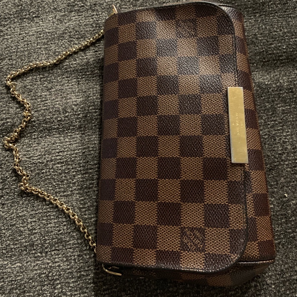 Louis Vuitton purse